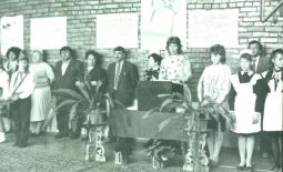 1 сентября 1987 г. Открытие Зональненской средней школы п. Зональная Станция