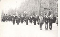 9 Мая 1985 г. Парад Победы г. Москва. Барков Г.П. (с. Богашево) нес знак 43 Армии