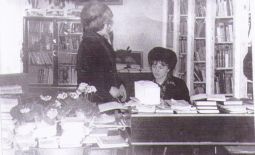 Библиотека, д. Черная Речка, 1979 г.