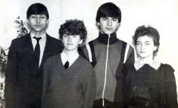 Первые выпускники Зональненской средней школы