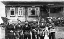 Коллектив семилетней школы, д. Губино, 1948 г.