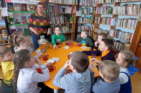 Заглянем в прошлое, друзья!