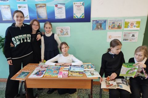Отдай мышку! Возьми книжку!