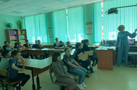 «Мудрые книжные полки»