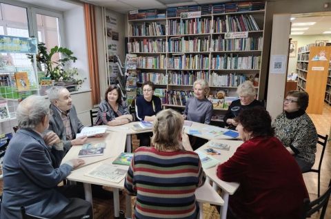 Литературный клуб в Зональном